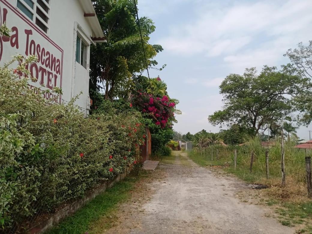 Hotel Campestre La Toscana Villavicencio Ngoại thất bức ảnh
